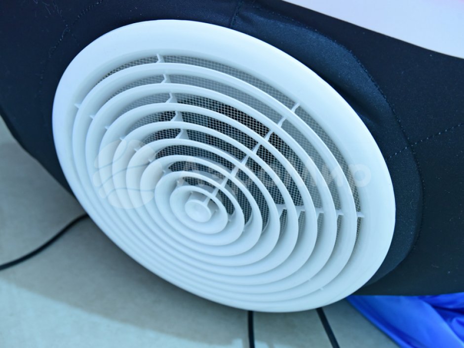 Надувной мишка