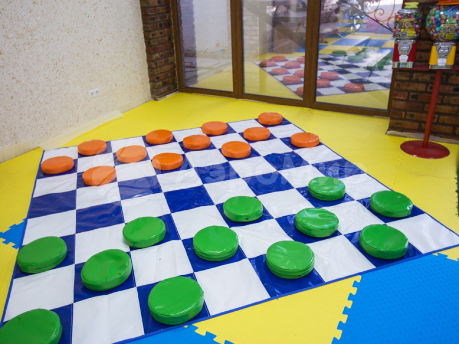 Мягкий игровой набор для игры в шашки