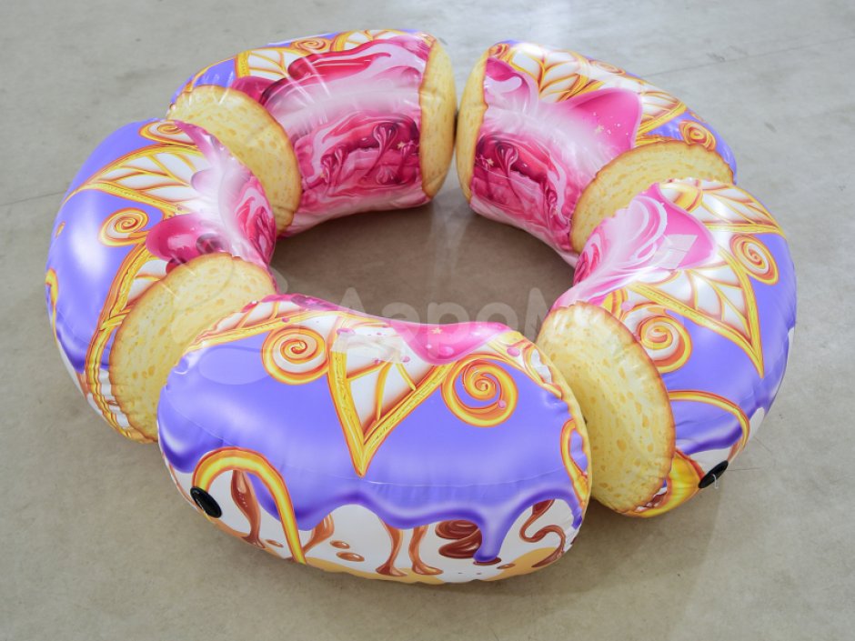 Гигантский пончик