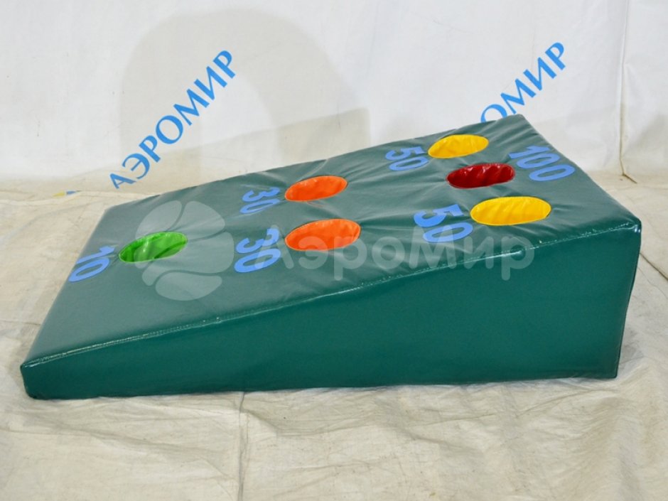 Корнхол — мягкий игровой тир