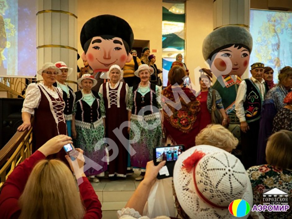 Большие надувные национальные костюмы