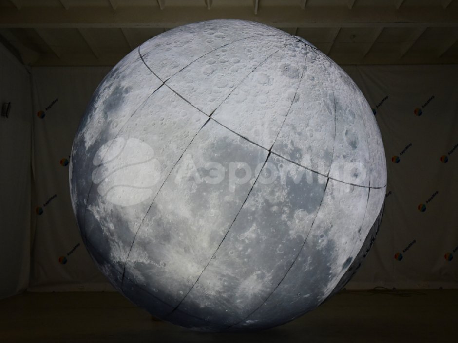 Подвесные брендированные рекламные шары с логотипами