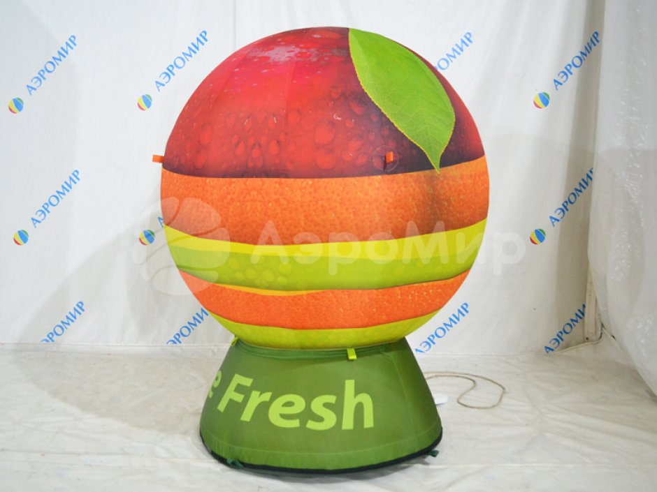 Большой надувной шар на подиуме для рекламы, выставки, ярмарки
