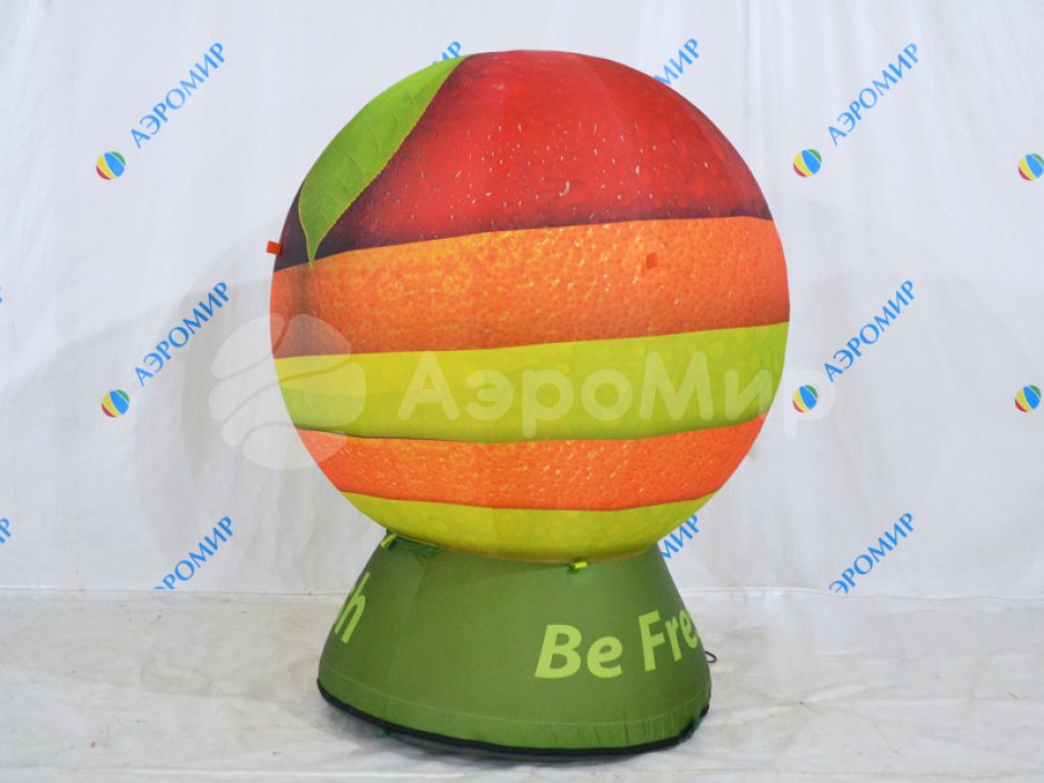 Большой надувной шар на подиуме для рекламы, выставки, ярмарки