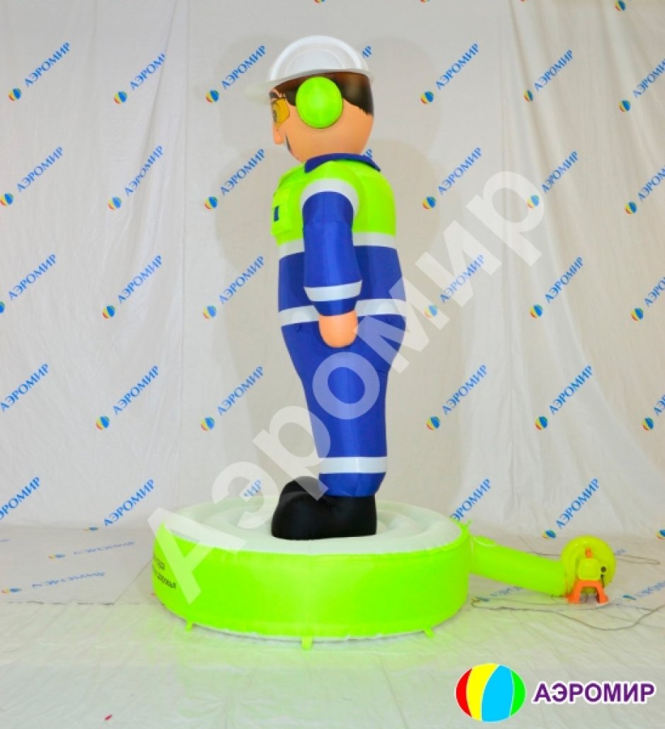 Надувная фигура человека — большая надувная рекламная конструкция