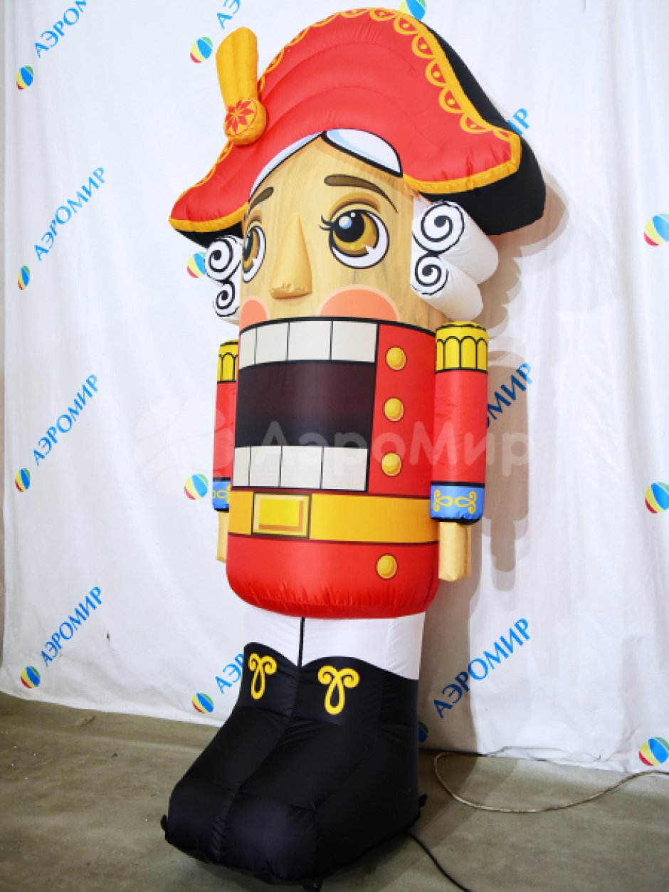 Надувной Щелкунчик