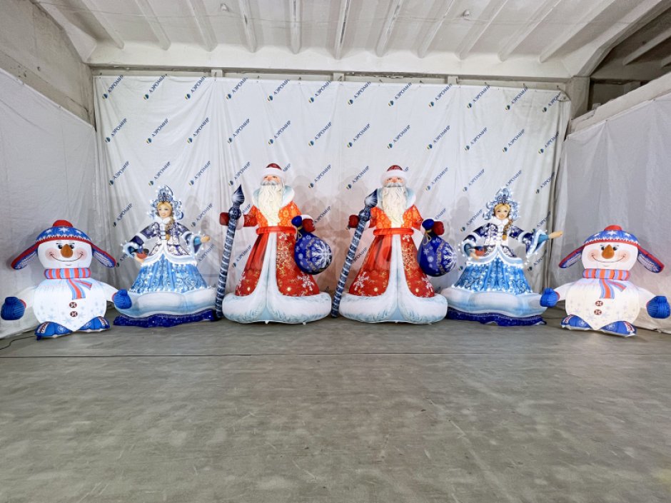 Надувной снеговик Стандарт 2.0 для улицы с подсветкой