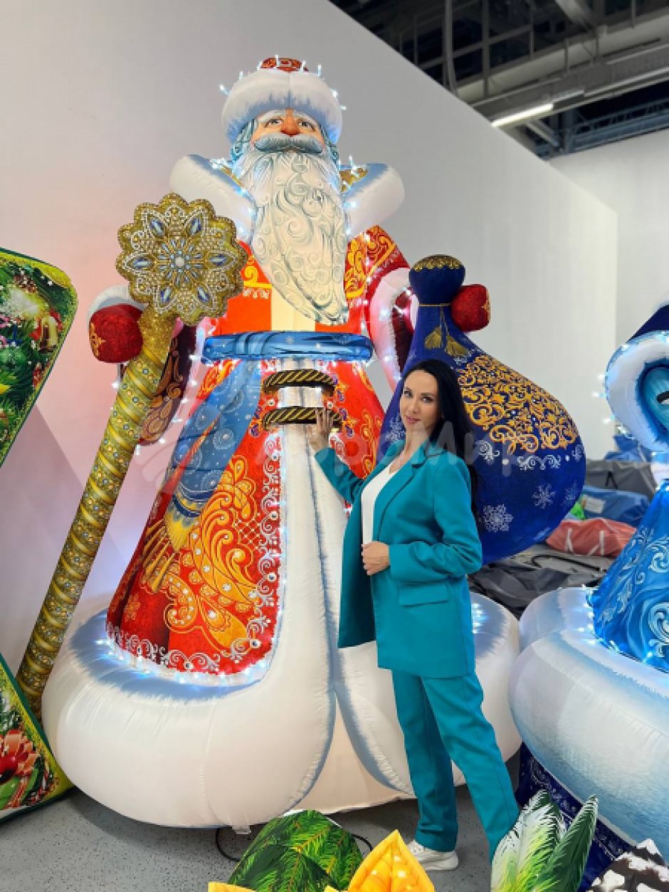 Надувная фигура Дед Мороз Эксклюзив — для улицы, с подсветкой