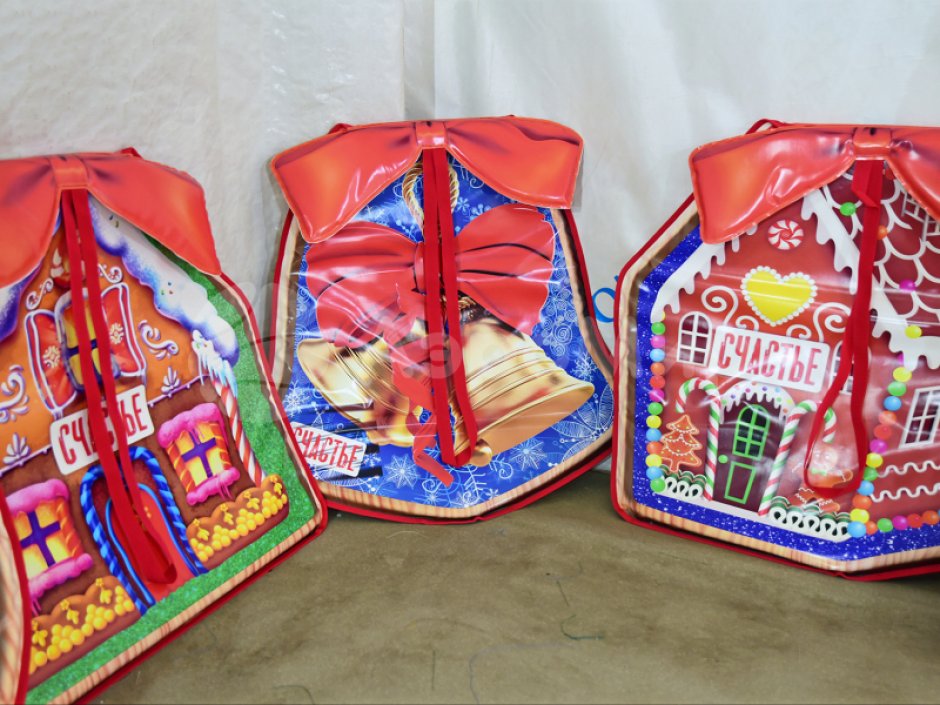 Подвесные новогодние игрушки для улицы