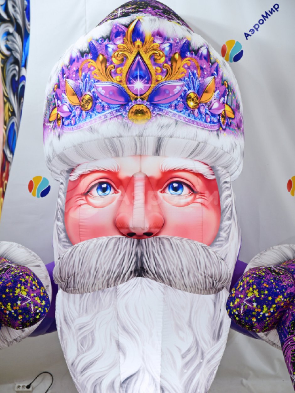 Надувной Дед Мороз на крышу — большая декорация новогоднего праздника