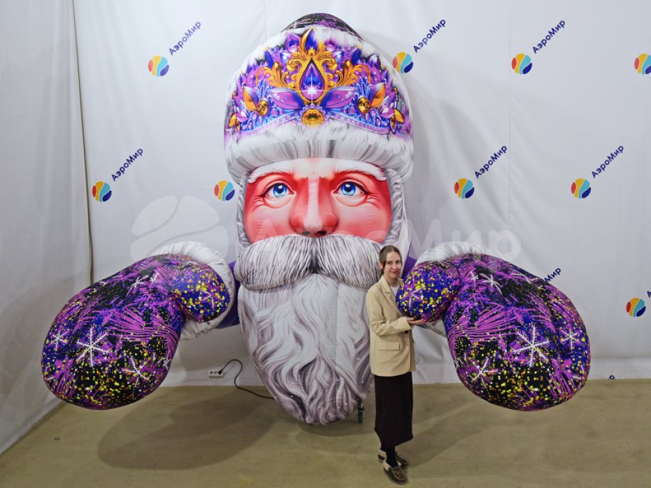 Надувной Дед Мороз на крышу — большая декорация новогоднего праздника