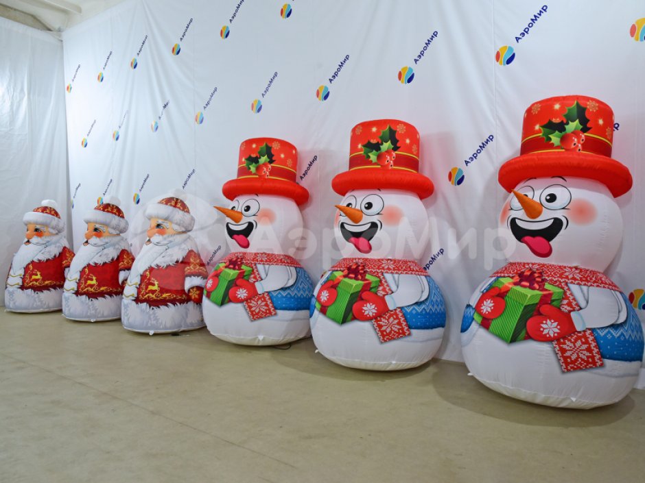Надувной Снеговик в шляпе — новогодняя фигура для улицы с подсветкой