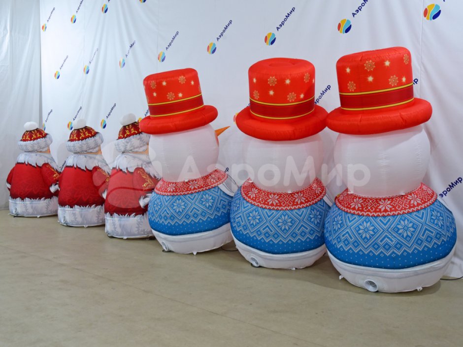 Надувной Снеговик в шляпе — новогодняя фигура для улицы с подсветкой