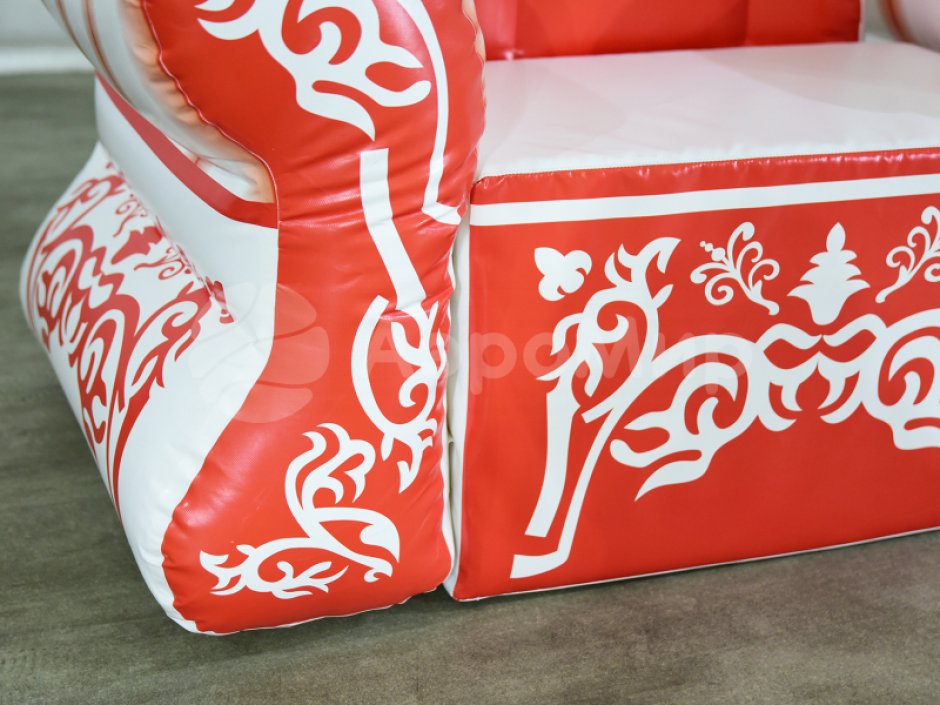 Сказочный трон Деда Мороза