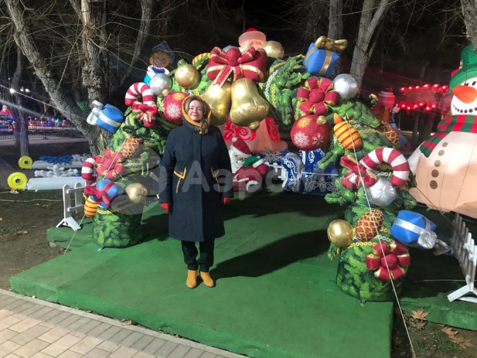 Новогодняя надувная арка в исполнении Эксклюзив с колокольчиками