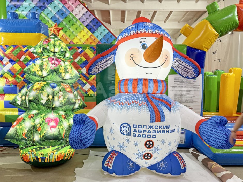 Надувной снеговик Стандарт 2.0 для улицы с подсветкой