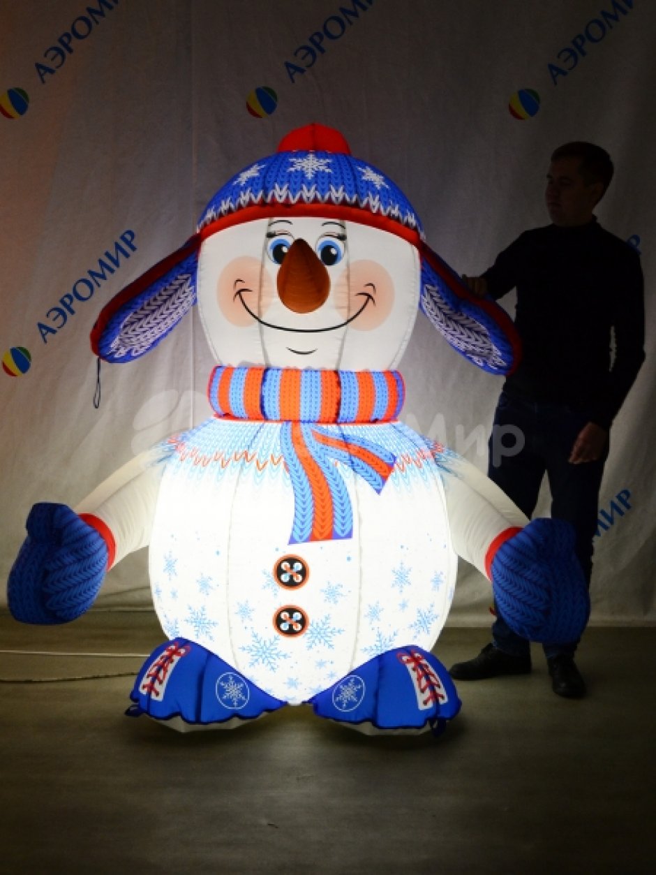 Надувной снеговик Стандарт 2.0 для улицы с подсветкой