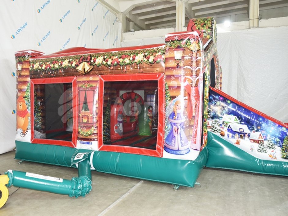 Надувной батут для бизнеса — изба Деда Мороза