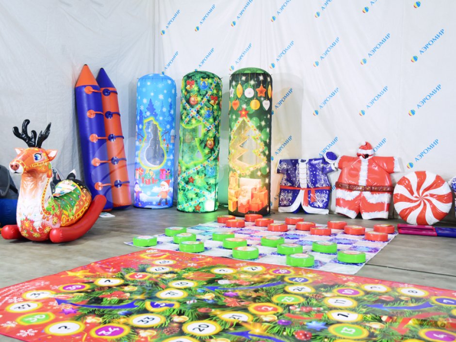 Новогодняя колонна — надувной световой столб