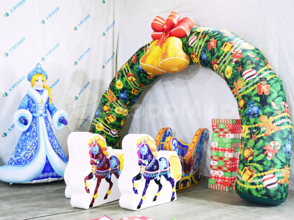 Надувная новогодняя арка в исполнении Премиум