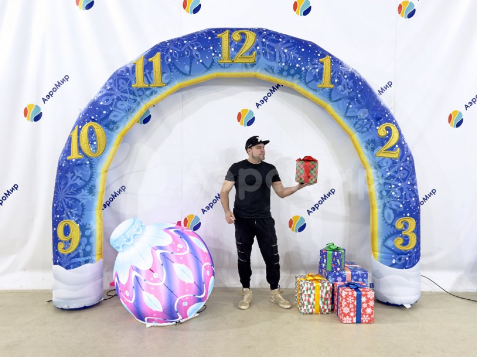 Надувные ёлочные шары с подсветкой