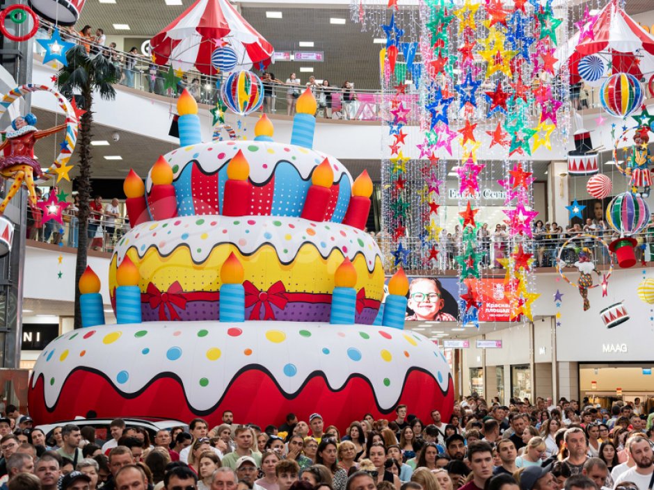 Гигантский торт