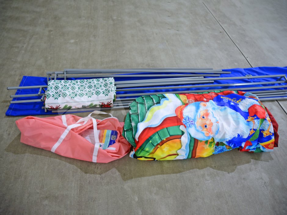 Металлокаркасная палатка с декором