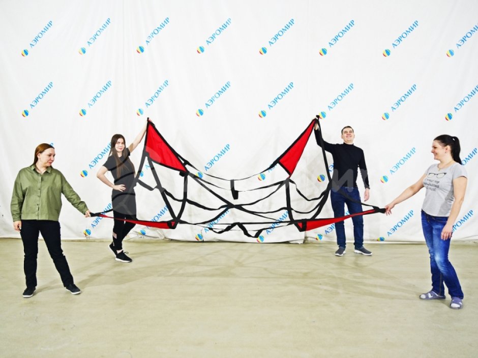 Командный аттракцион Паутинка