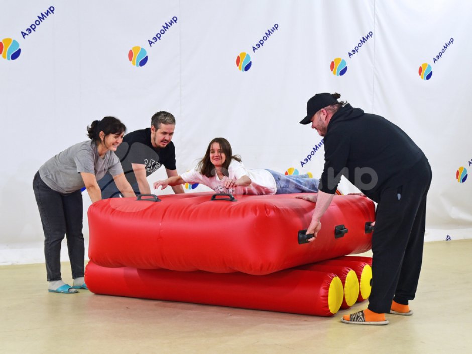 игра Плот на бревнах командный аттракцион для праздников
