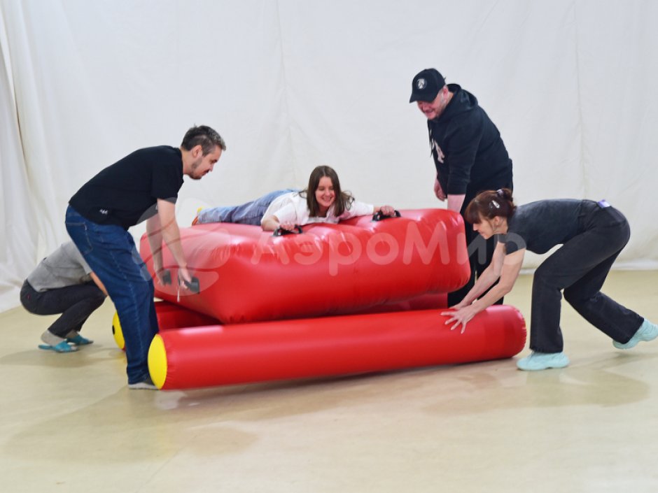 надувная игра Плот на бревнах для парков и фестивалей