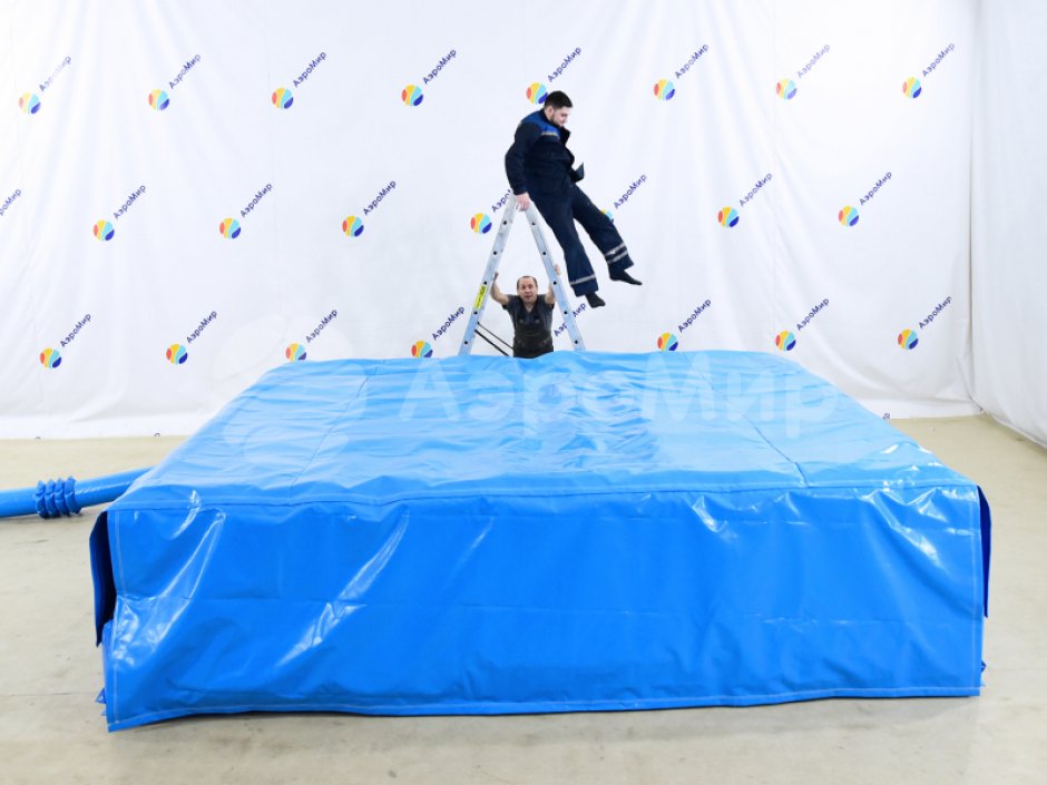 Квадратная подушка приземления — BigAirBag и BagJump для батутных центров и аттракционов