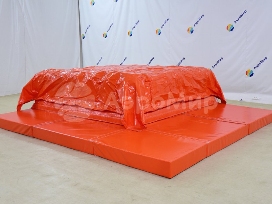 Квадратная подушка приземления — BigAirBag и BagJump для батутных центров и аттракционов