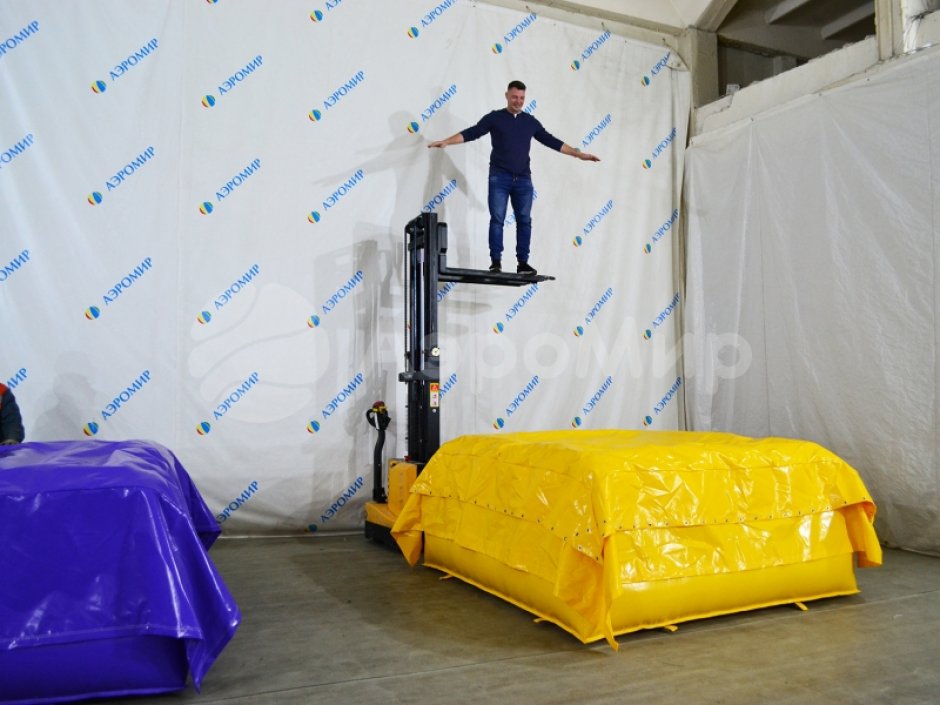 Прямоугольная подушка приземления для батутных центров и аттракционов (BigAirBag и BagJump)
