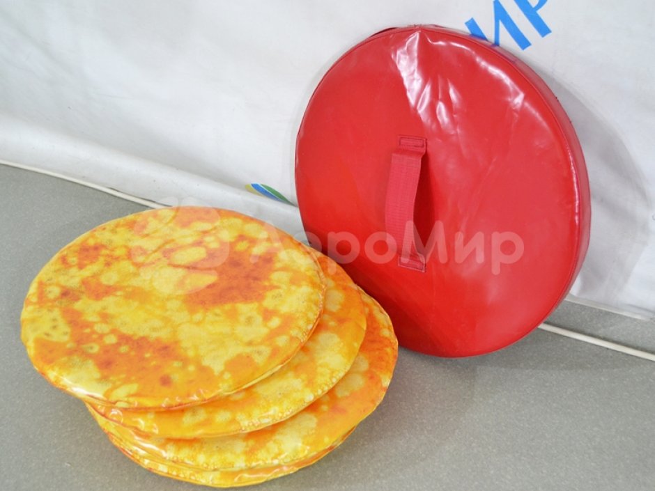 Поймай Блины — народные забавы