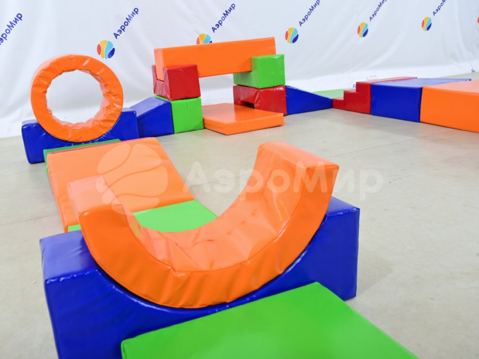 Набор мягких модулей «Круговая полоса» препятствий для спортивных эстафет и веселых стартов