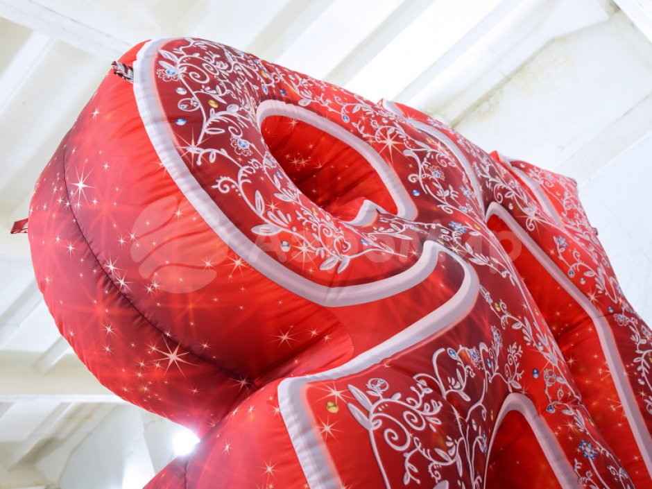 Пасхальное приветствие — надувные буквы ХВ