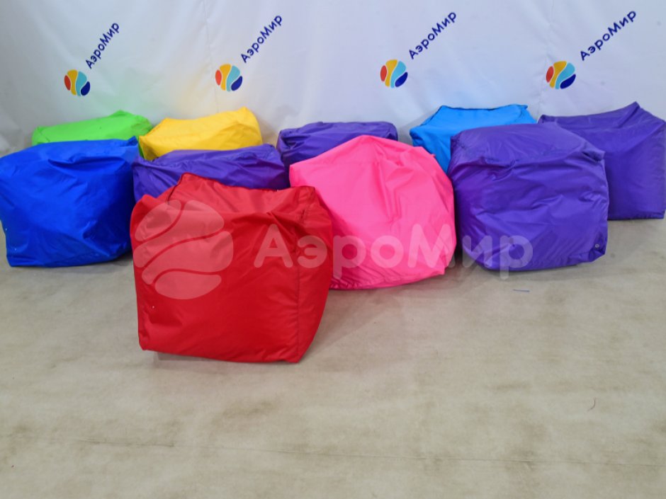 Мягкие пуфы — разноцветные мягкие пуфы со сменной оболочкой из оксфорда