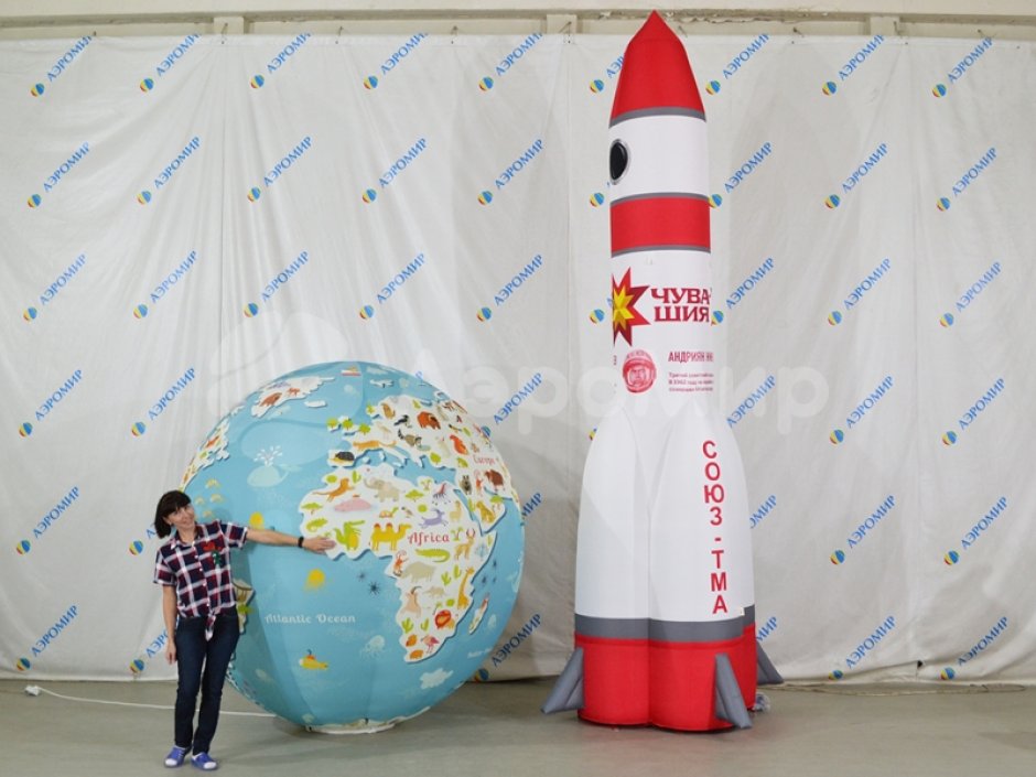 Надувная ракета для тематических праздников и рекламы