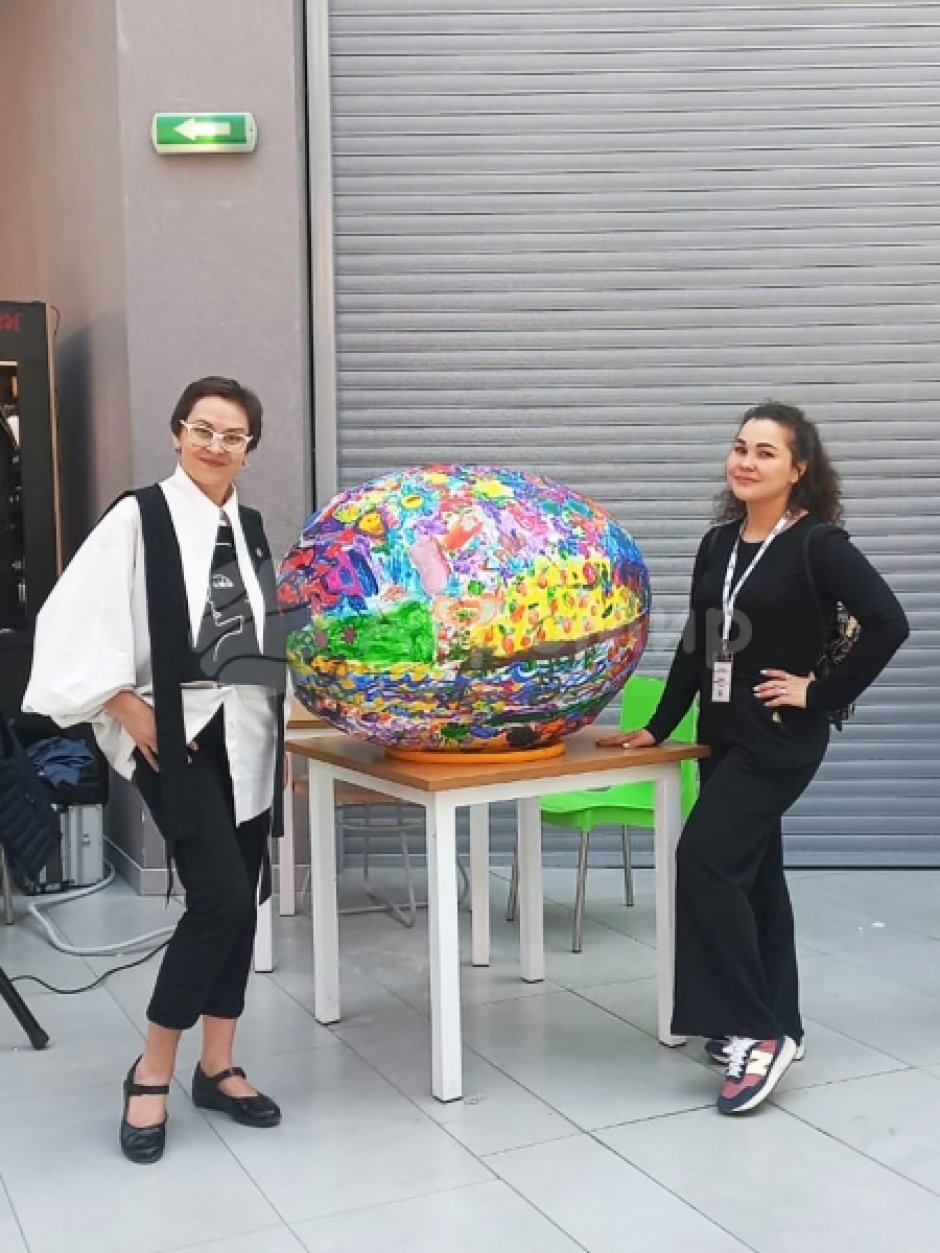 Надувное яйцо раскраска