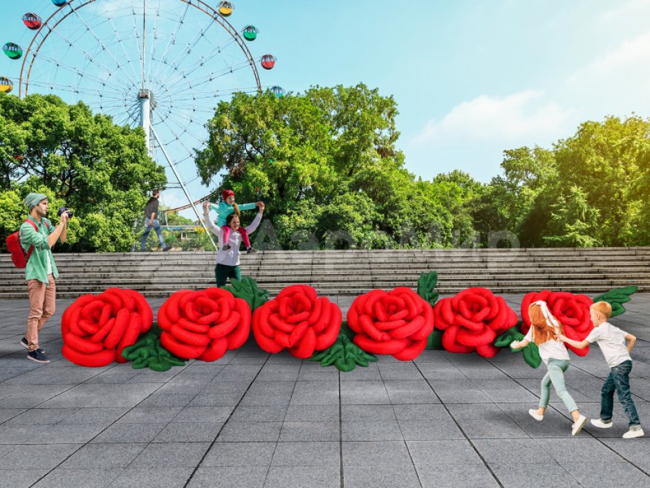 Роза с раскрытием