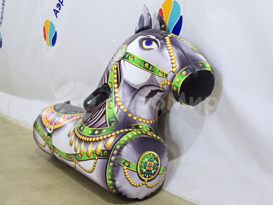 Лошадиные скачки — командный игровой реквизит для забегов и эстафет