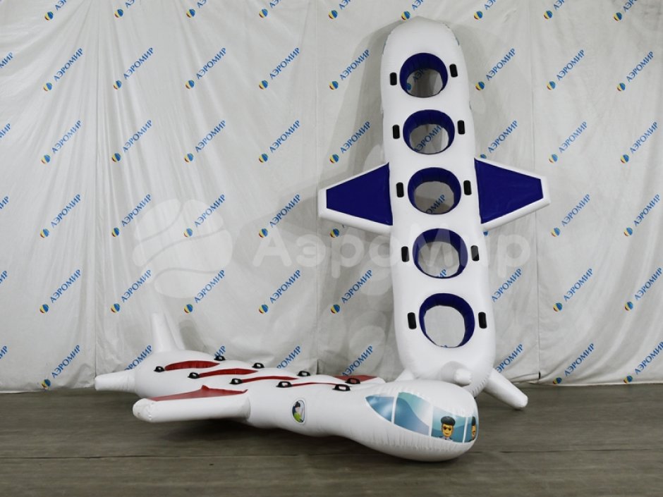 Самолет — игровое оборудование на силу и ловкость