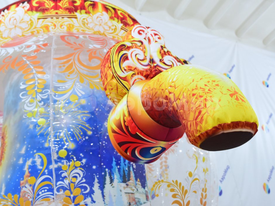 Прозрачный надувной самовар