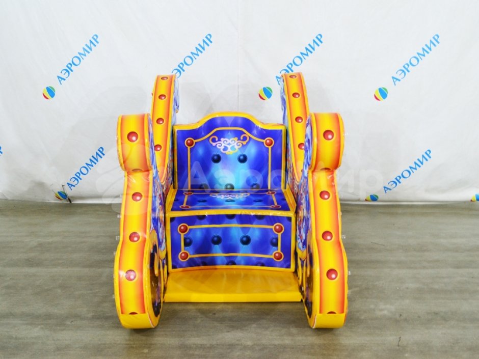 Новогодняя фотозона — Сани с тройкой