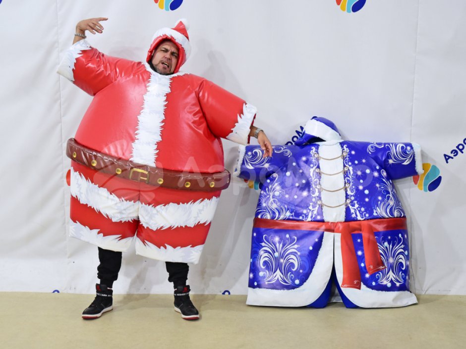 Битва Санты и Деда Мороза — игровой реквизит к новогодним играм и развлечениям