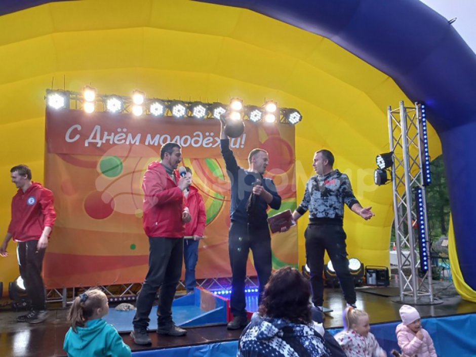 Ракушка-3 — мобильная надувная сцена для творческих площадок