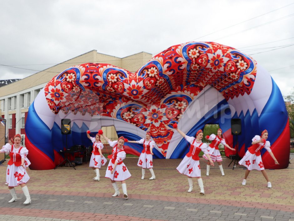 Надувная сцена Сердце, Кировск