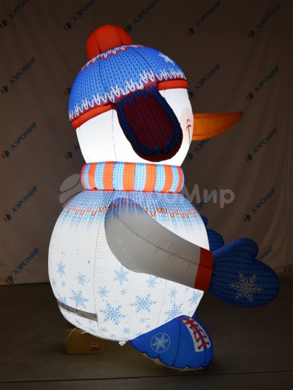 Надувной снеговик Стандарт 2.0 для улицы с подсветкой
