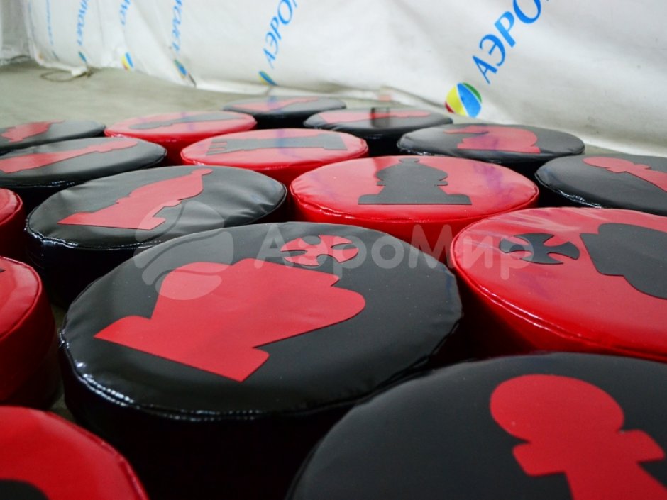 Гигантские шахматы — 32 фигуры