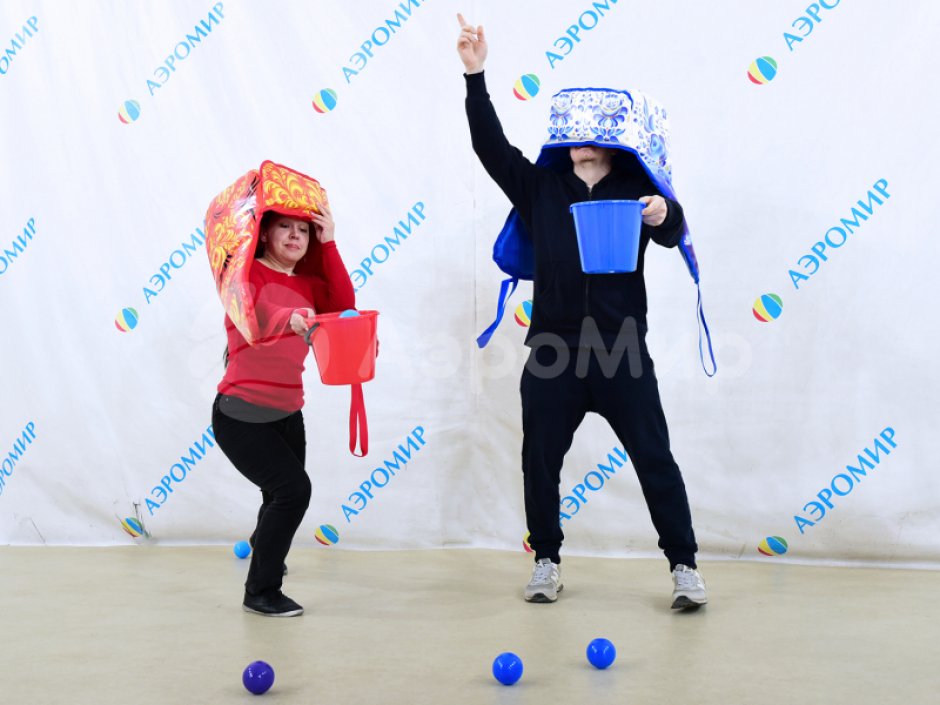 Гигантская шапка — реквизит для праздника и игр